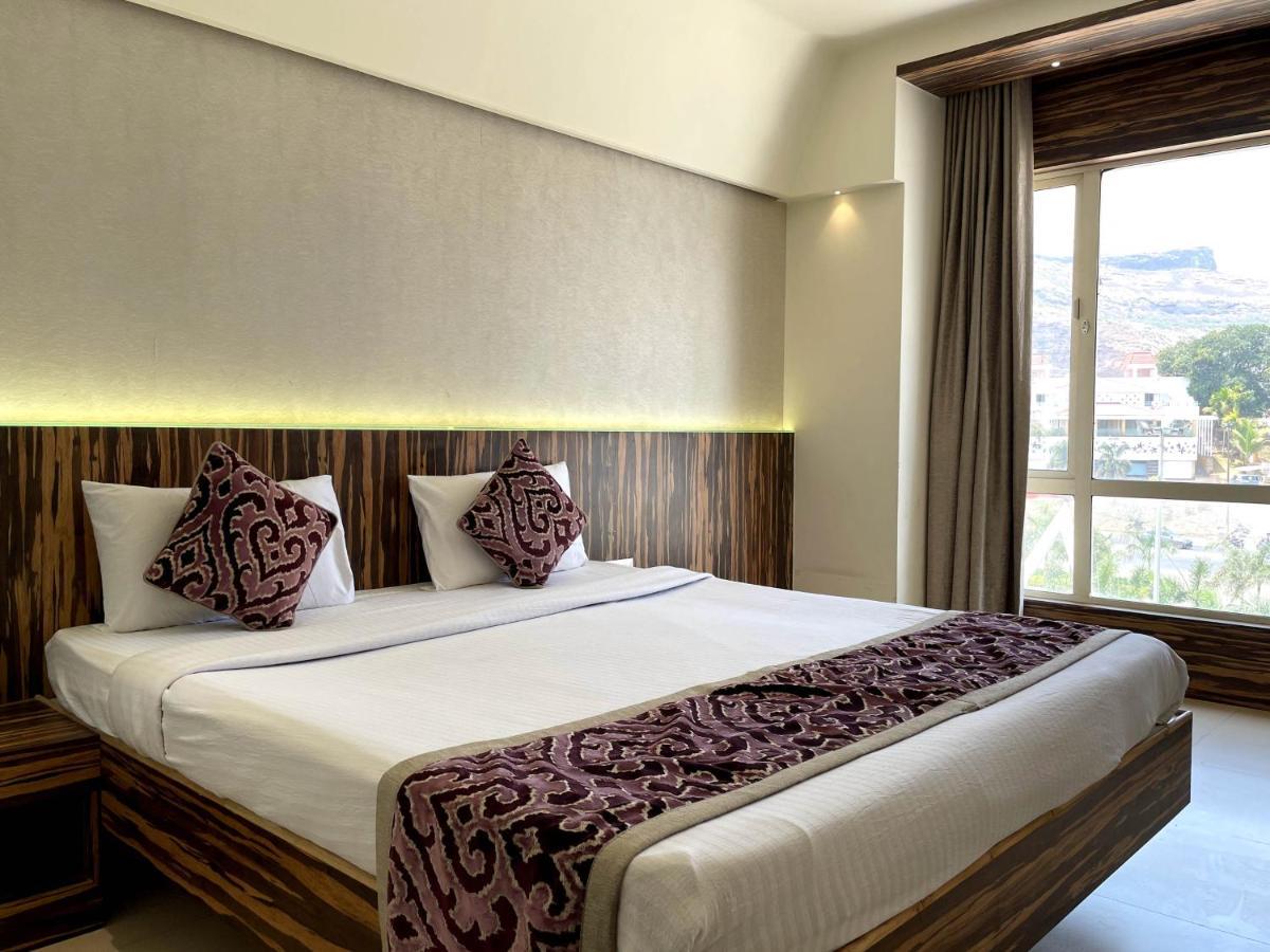 Hotel Grand Parivaar Igatpuri Eksteriør billede