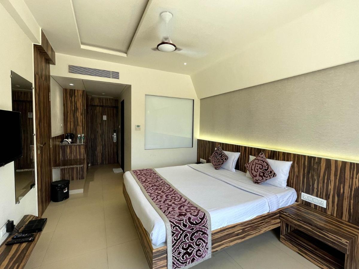 Hotel Grand Parivaar Igatpuri Eksteriør billede