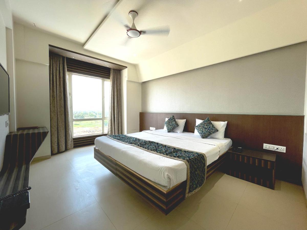 Hotel Grand Parivaar Igatpuri Eksteriør billede